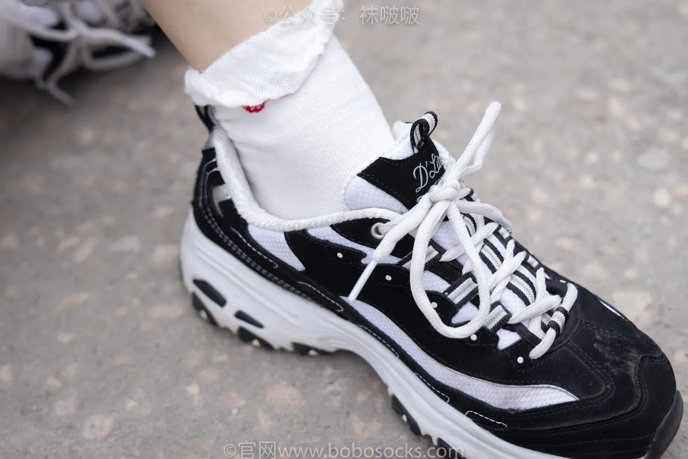 [BoBoSocks袜啵啵]NO.016 熊熊-斯凯奇运动鞋、棉袜（踩脏）、裸足 [147P]插图9
